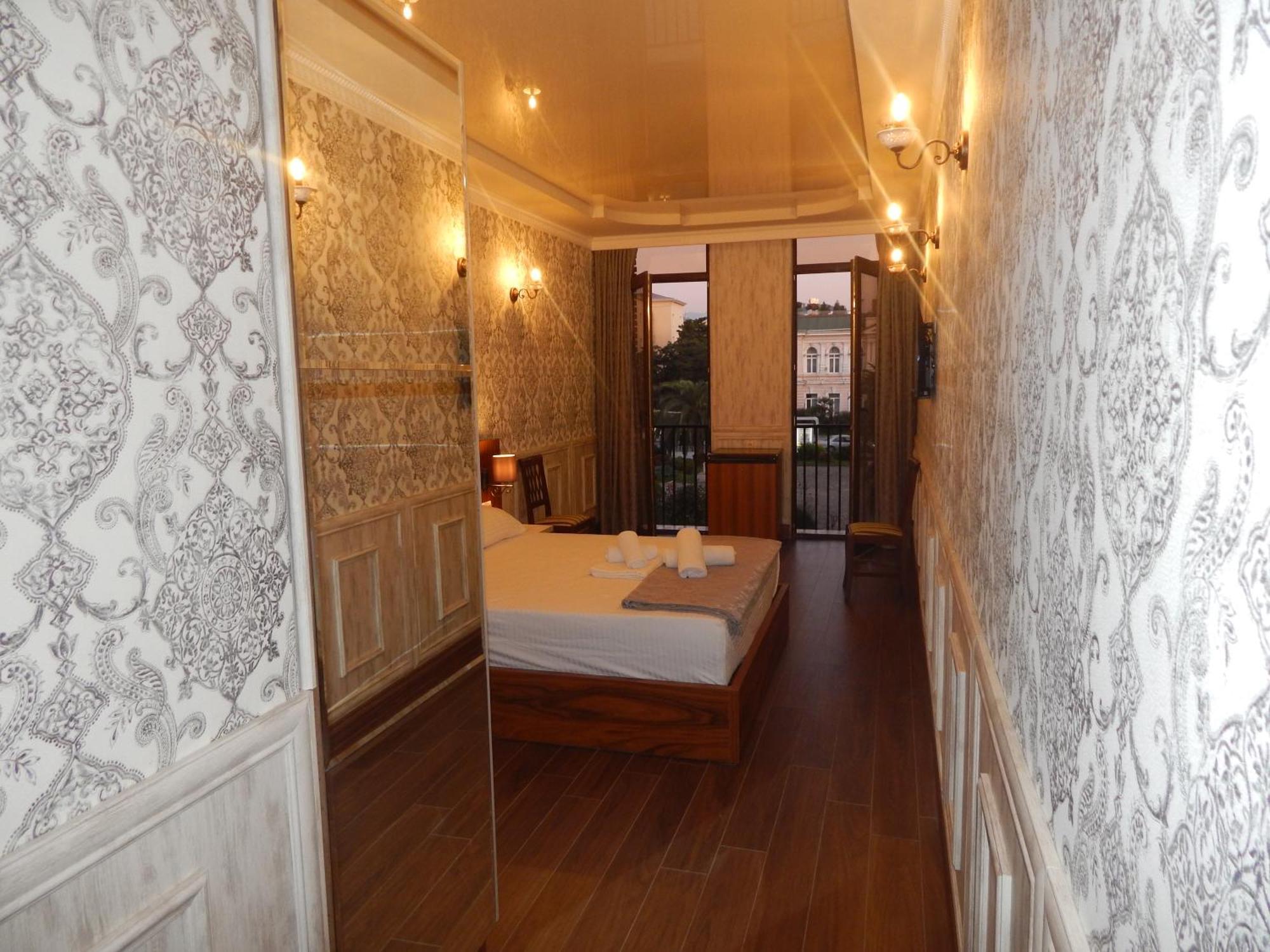 Melini Boutique Hotel Batumi Eksteriør billede