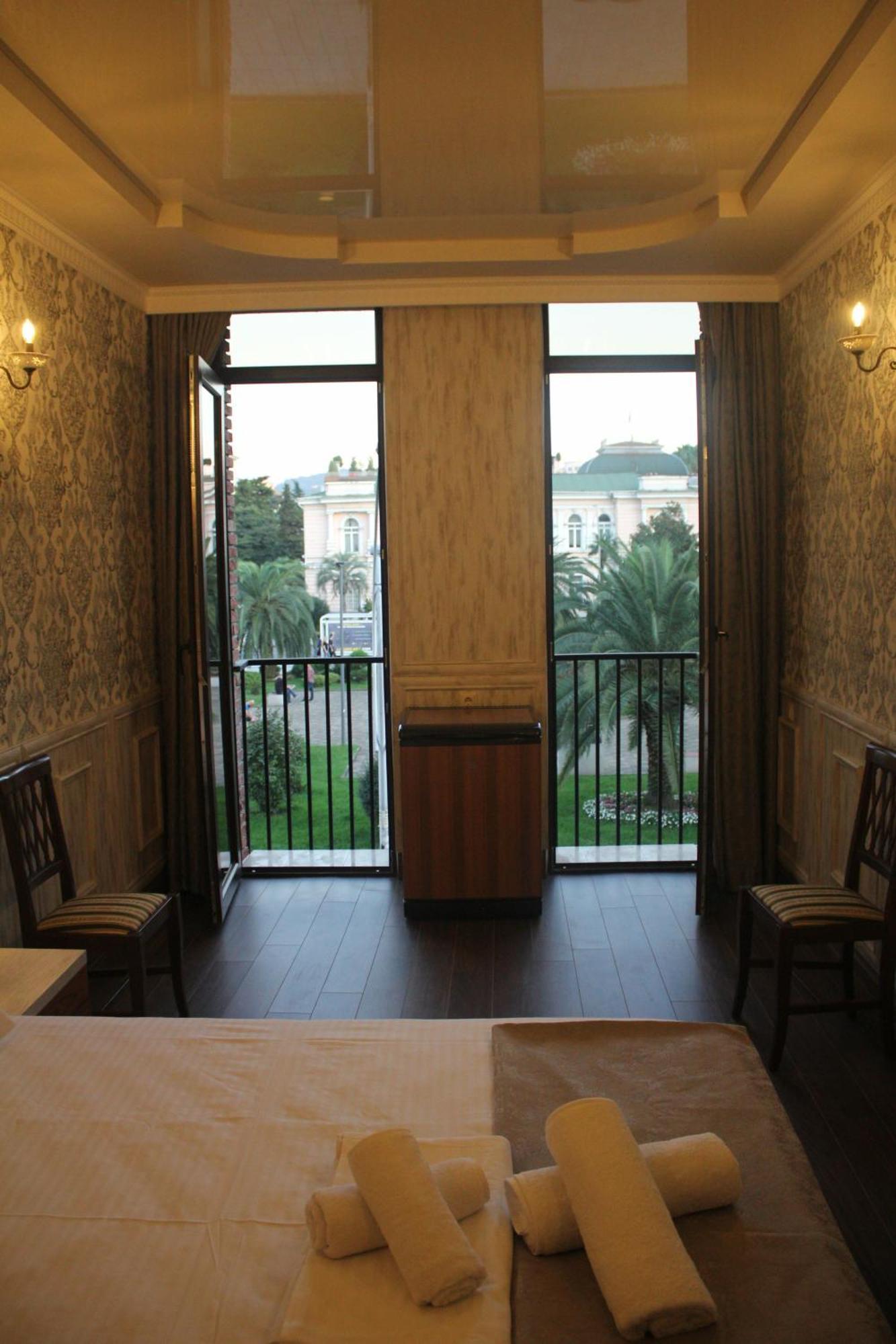 Melini Boutique Hotel Batumi Eksteriør billede